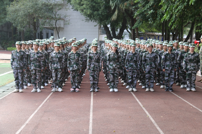 广州军训现场 (4).JPG